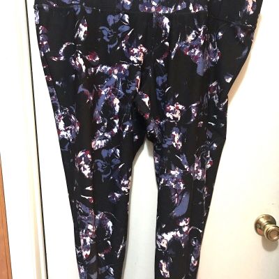 LIVI Women's Capri Leggings Pants Size 26/28 Black W/ Paint Brush Style Poly/SPX